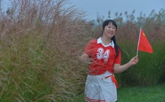 国产丰满人妻一区二区电影